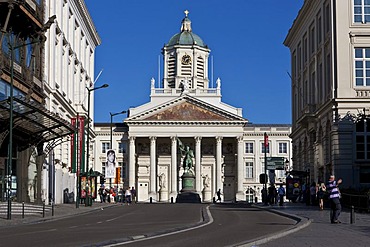 View of Place Royale, Saint-Jacques-sur-Coudenberg church with statue of Godefroid de Bouillon, Brussels, Brabant, Belgium, Europe