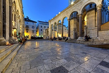 Historic district, Diocletian's Palace, square between the peristyle and the cathedral, Split, central Dalmatia, Adriatic coast, Croatia, Europe, PublicGround