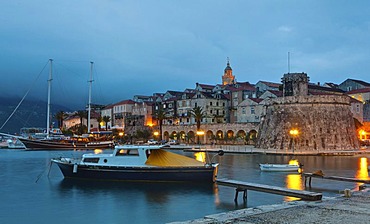 View of Korcula at dusk, central Dalmatia, Dalmatia, Adriatic coast, Croatia, Europe, PublicGround