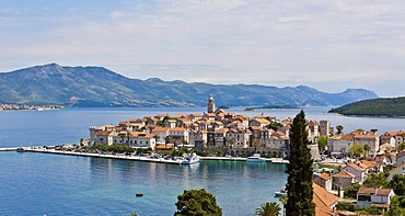 Overlooking the historic town centre of Korcula, Central Dalmatia, Dalmatia, Adriatic coast, Croatia, Europe, PublicGround