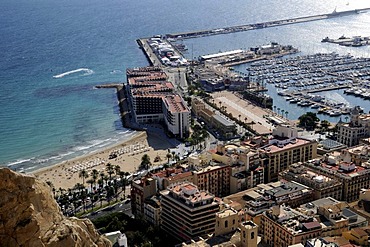 Port and Playa del Postiguet, Alicante, Costa Blanca, Spain, Europe