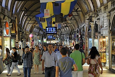 Interior view, covered part of the Grand Bazaar, Kapali Carsi, old town, Istanbul, Turkey, Europe