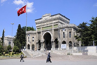 Gate of the university, Beyazit Meydani, Beyazit Square, old town, Istanbul, Turkey, Europe