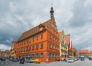 Aldermen's Inn or Gustav-Adolf-Haus and houses on Weinmarkt square in the historic district of Dinkelsbuehl, Romantic Road, Franconia, Bavaria, Germany, Europe