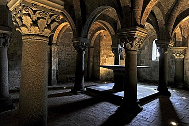 Altar in the underground pillared hall of the pagan crypt, 10th century, Cathedral of St. Sepulchre, Basilica Cattedrale di San Sepolcro, Aquapendente, Lazio, Italy, Europe