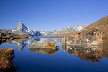 Morning mood with the Matterhorn reflected in Lake Stellisee, Zermatt, Valais, Swiss Alps, Switzerland, Europe, PublicGround