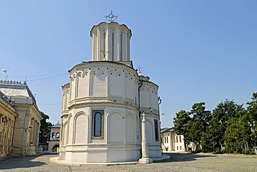 Palace and Church of the Patriarch, Romanian Orthodox Church, Bucharest, Romania, Eastern Europe, PublicGround