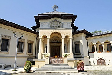 Chapel, Palace and Church of the Patriarch, Romanian Orthodox Church, Bucharest, Romania, Eastern Europe, PublicGround