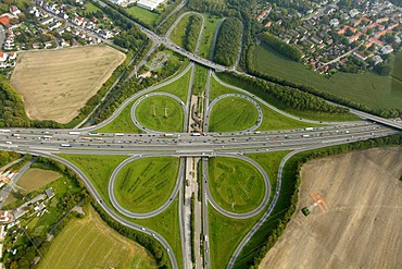 Aerial view, junction of the A45 Sauerlandlinie motorway and the A42 Emscherschnellweg motorway, BAB Kreuz Castrop-Rauxel Ost, Dortmund, Ruhr Area, North Rhine-Westphalia, Germany, Europe