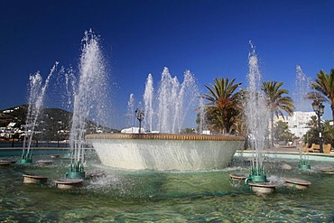 Fountain at the Santa Eulalia beach promenade, Santa Eulalia, Ibiza, Balearic Islands, Spain, Europe