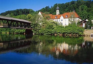 Town hall and tower of the parish church Saint Andreas above the Loisach river, Wolfratshausen, Upper Bavaria, Germany, Europe