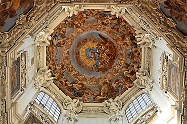 Ceiling fresco in the choir, 1680, God the Father surrounded by rows of angels dance, St. Stephan's Cathedral, Passau, Bavaria, Germany, Europe