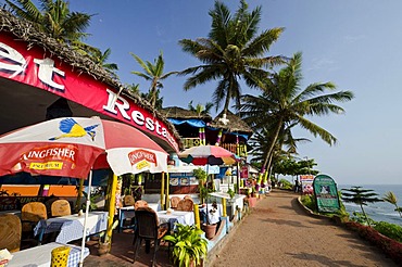 Shops and guesthouses for western tourists, above the beach of Varkala, Kerala, India, Asia