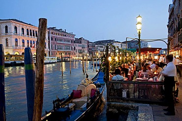 Canal Grande, Rialto at dusk, Venice, Italy, Europe