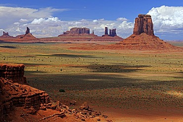 Looking through the North Window rock formation towards the Buttes of Monument Valley, Arizona, USA