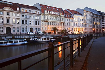 Old Harbour by Maerkisches Ufer, Berlin, Germany, Europa