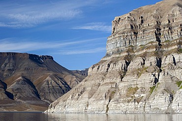 Mt Skansen in Skansbukta, Billefjorden, Isfjorden, Svalbard, Spitsbergen, Norway, Scandinavia, Europe