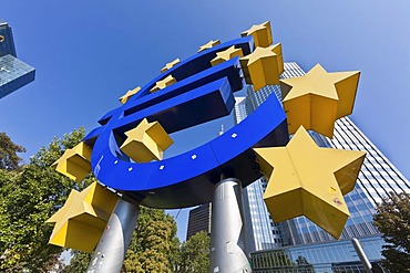 European Central Bank, ECB, euro sign, Frankfurt am Main, Hesse, Germany, Europe, PublicGround