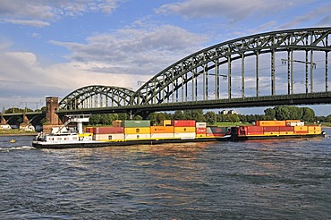 South Bridge, Cologne, North Rhine-Westphalia, Germany, Europe, PublicGround