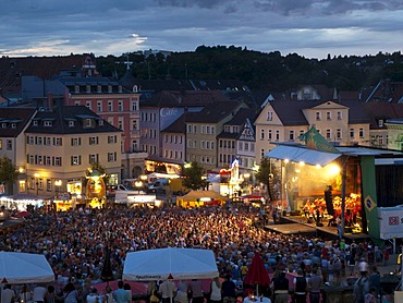 Samba festival Coburg, stage in Schlossplatz square, Schloss Ehrenburg Castle, Coburg, Upper Franconia, Franconia, Bavaria, Germany, Europe