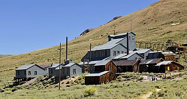 Standard Stamp Mill, mine and mine buildings, mine, ghost town of Bodie, a former gold mining town, Bodie State Historic Park, California, United States of America, USA