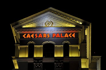 Night scene, luxury hotel, casino, Caesars Palace, Las Vegas, Nevada, United States of America, USA, PublicGround