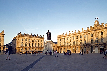 Statue of Stanislas I. Leszcynski in front of the town hall and the Grand Hotel, Unesco World Heritage site, Place Stanislas square, Nancy, Lorraine region, France, Europe