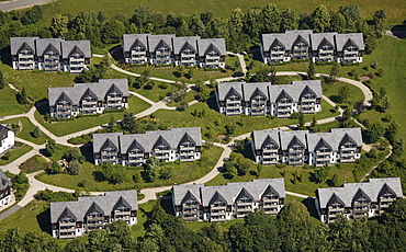 Aerial view, vacation homes, Winterberg, Sauerland, North Rhine-Westphalia, Germany, Europe