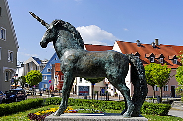 Unicorn sculpture, Frauenkirchplatz square, Memmingen, Bavarian Swabia, Bavaria, Germany, Europe