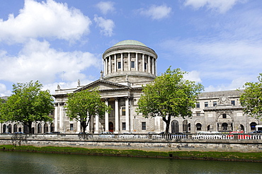 Four Courts high court on the Liffey river, Dublin, Republic of Ireland, Europe