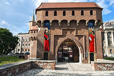 Krakow barbican city gate, UNESCO World Heritage Site, Krakow, Malopolska, Poland, Europe, PublicGround