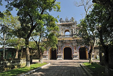 Hien Nhon East Gate at the Citadel, Imperial Palace Hoang Thanh, Forbidden City, Hue, UNESCO World Heritage Site, Vietnam, Asia