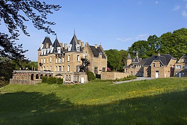 Hotel Chateau de la Poste castle, Domaine de Ronchinne, Maille, Namur, Wallonia, Belgium, Europe