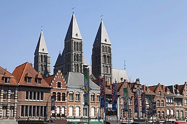 Grand Place with the cathedral Notre-Dame, built 1110-1325, UNESCO world cultural heritage site, Tournai, Province of Hainaut, Walloon Region or Wallonia, Belgium, Europe