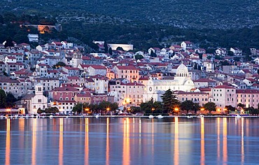 Night view, city view with Cathedral of St. James, UNESCO World Heritage Site, Sibenik, Dalmatia, Croatia, Europe