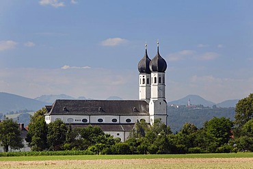 Holy Trinity pilgrimage church, church of Heilige Dreifaltigkeit, Weihenlinden, parish of Bruckmuehl, Upper Bavaria, Bavaria, Germany, Europe