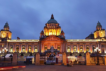 City Hall with statue of Queen Victoria, Belfast, Northern Ireland, Ireland, Great Britain, Europe, PublicGround