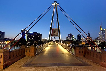 Holbeinsteg pedestrian bridge, Frankfurt am Main, Hesse, Germany, Europe