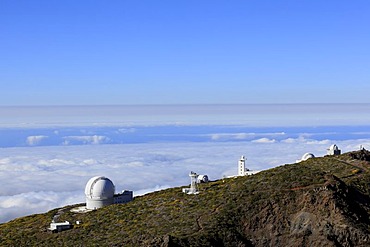 Roque de los Muchachos Mountain, view from the peak of a cloud cover, observatory, Observatorio del Roque de los Muchachos, ORM, volcanic island of La Palma, La Isla Verde, La Isla Bonita, Canary Islands, Islas Canarias, Spain, Europe