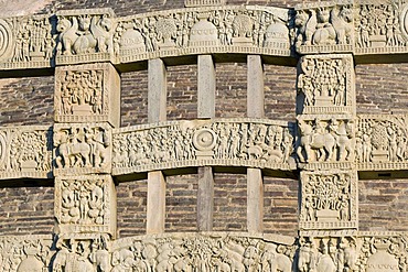 Stupas of Sanchi, UNESCO World Heritage site, built by King Ashoka, Mauryan dynasty, Sanchi, Vidisha in Madhya Pradesh, North India, India, Asia