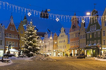 Christmas tree in winter, old town, Landshut, Lower Bavaria, Bavaria, Germany, Europe