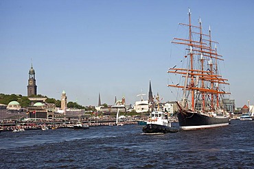 Parade of ships in front of the Landing Bridges during the birthday celebrations for the port of Hamburg in 2011, Free and Hanseatic City of Hamburg, Germany, Europe