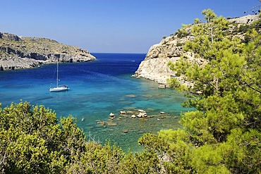 Anthony Quinn Bay with sailing ship, Faliraki, Rhodes, Greece, Europe