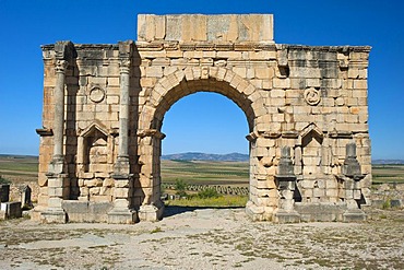 Triumphal arch of Caracalla, Roman ruins, ancient residential city of Volubilis, northern Morocco, Africa