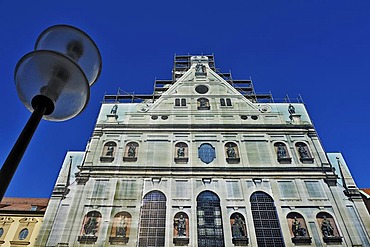 Scaffolding on a facade in Herzogspitalstrasse, Munich, Bavaria, Germany, Europe