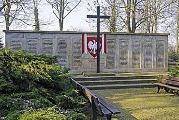 War memorial, cross, Jewish cemetery, foreigners cemetery, Hauptfriedhof main cemetary, Dortmund, Ruhrgebiet region, North Rhine-Westphalia, Germany, Europe