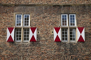 Windows with shutters, exterior brick wall, Schloss Oberwerries moated castle, Hamm, Ruhr Area, North Rhine-Westphalia, Germany, Europe