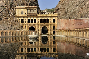 Temple, Galta Gorge, Jaipur, Rajasthan, India, Asia