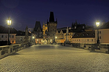 Night, Charles Bridge, towards Mala Strana, UNESCO World Heritage Site, Prague, Bohemia, Czech Republic, Europe