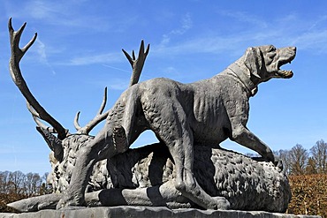 Statues of hunting animals by Johann Nepomuk Hautmann in front of Herrenchiemsee Palace, Herreninsel island, Bavaria, Germany, Europe